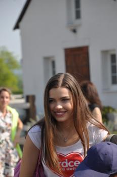 prev